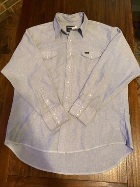 Men’s Wrangler Light Blue Western-Style Button Down Shirt